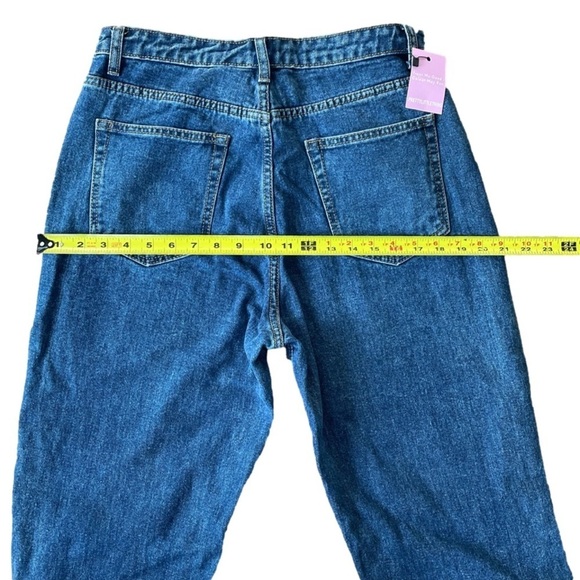 PRETTY Little Things Mom Jeans Size 12 Distressed - Picture 4 of 6
